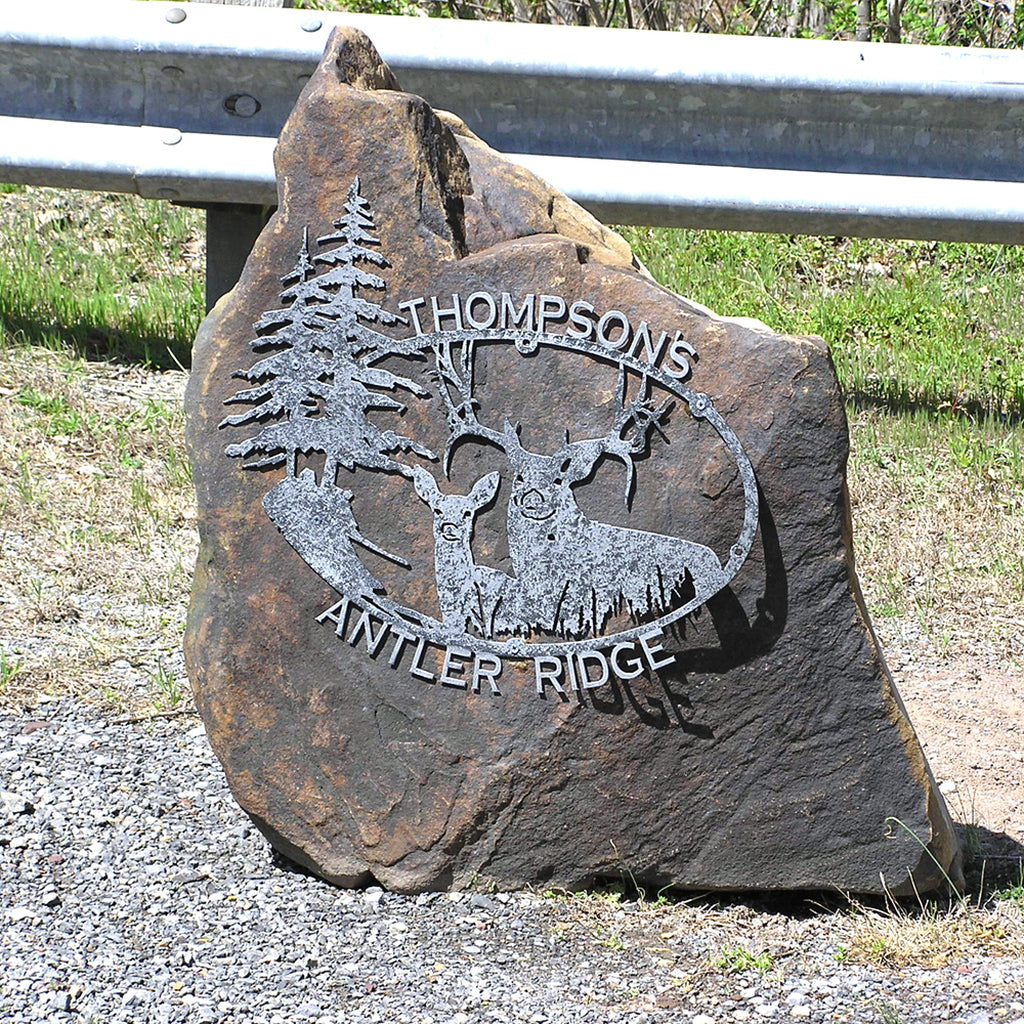 CustomsPig Personalized Welcome Sign with King & Queen of the Forest Wall Art