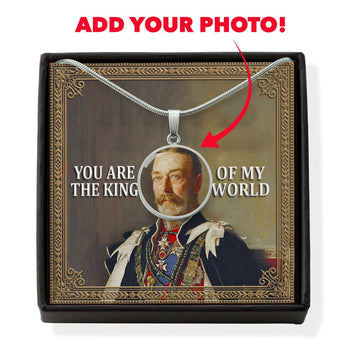 King George V Customized Photo Circle Pendant with POD Message Card